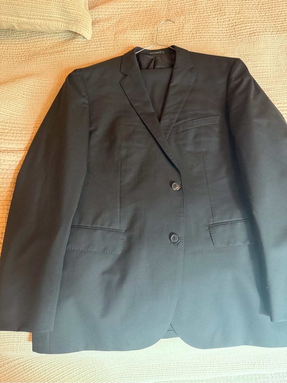 Hugo Boss Men's Black Two-Button Suit Jacket